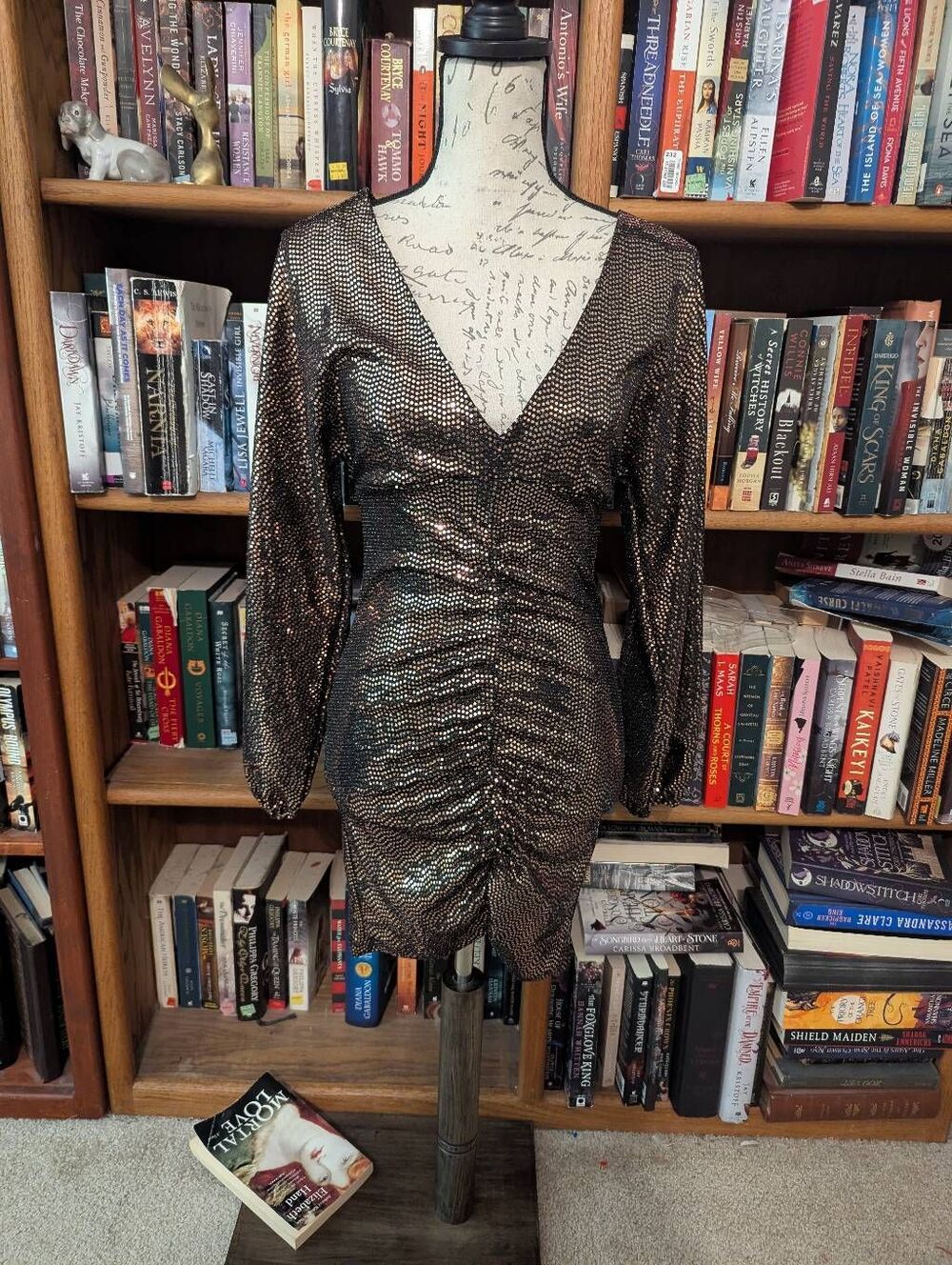 Betsey Johnson XS Metallic Sequin Ruched V-Neck Long Sleeve Mini Cocktail Dress